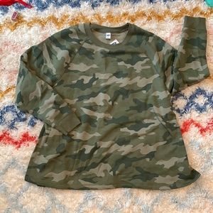 Green Camo Nursing Sweatshirt Woman’s Maternity Large